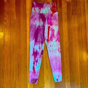 Tie Dye Booty by Brabants leggings
